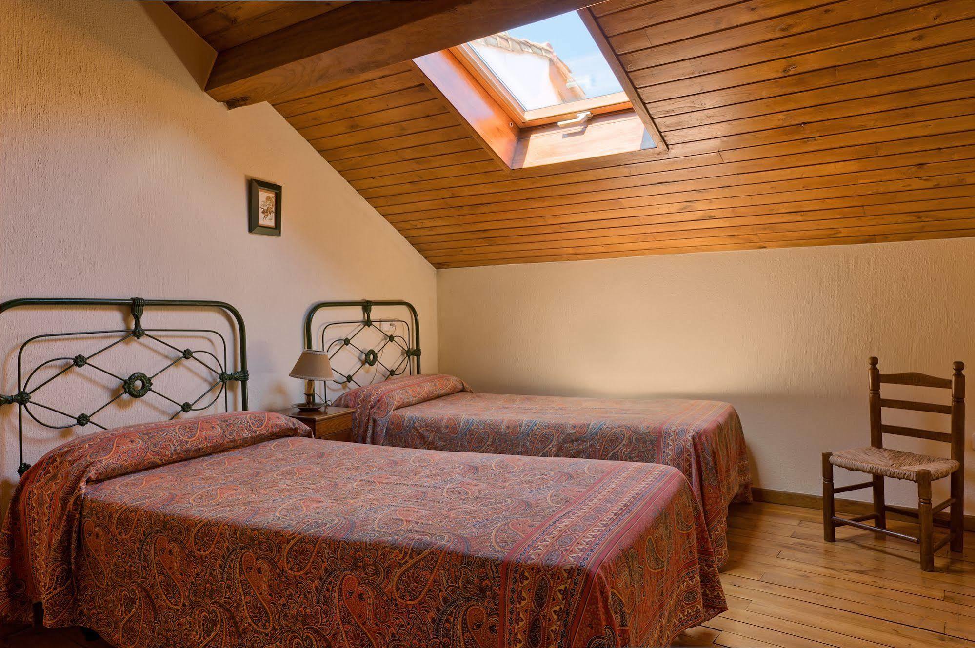 Casas Rurales El Llugaron Miravalles Buitenkant foto